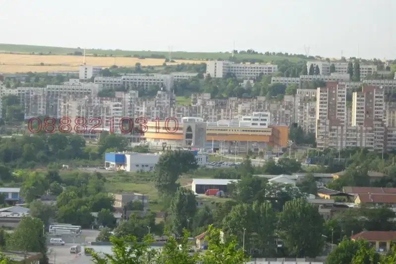 Plot in Veliko Tyrnovo, Buzludja