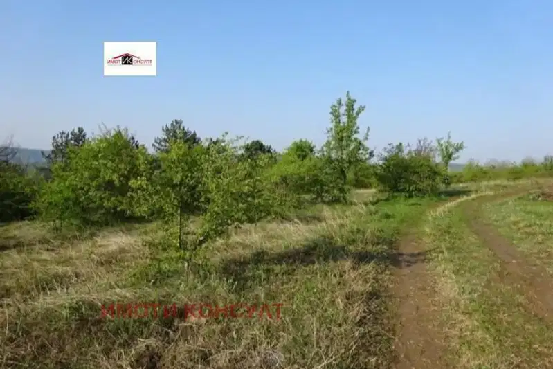 Парцел във Велико Търново, Бузлуджа