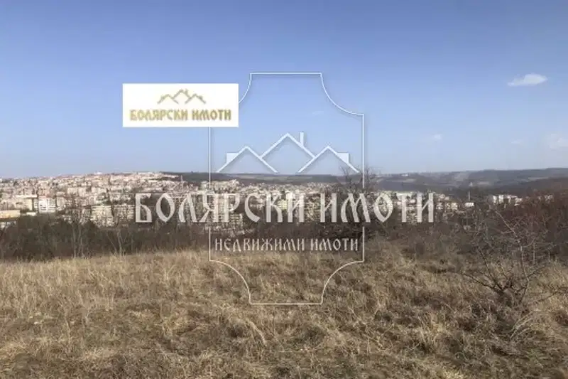 Plot in Veliko Tyrnovo, Buzludja