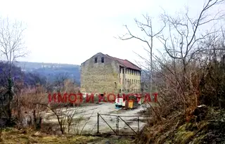 Парцел във Велико Търново, Център