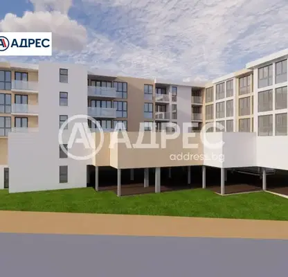 Photo 2 — Plot in Раз, Център