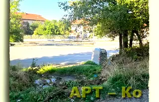 Парцел в Перник, Център