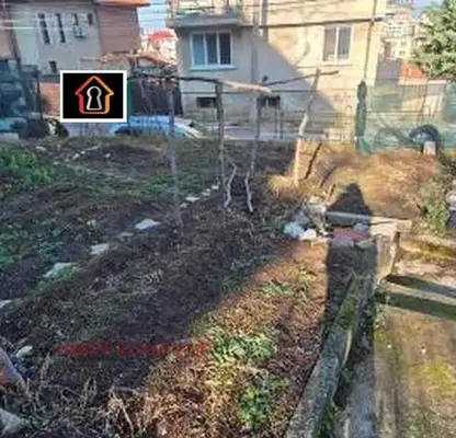 Снимка 4 — Парцел във Враца, Център