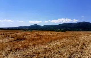 Парцел в с. Лозен, Център