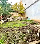 Парцел в Добрич, Червената пръст