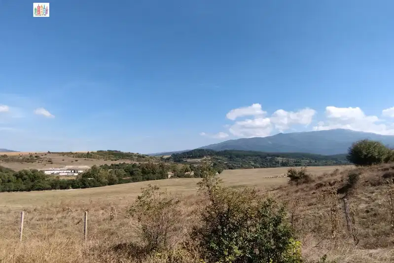 Plot in Pernik, Cyrkva