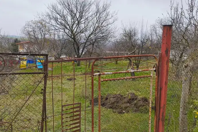 Парцел в Русе, Долапите