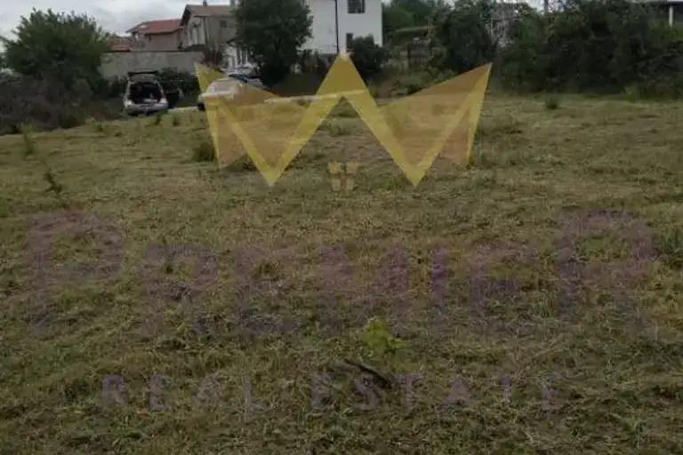 Plot in Varna, Galata