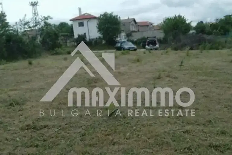 Plot in Varna, Galata