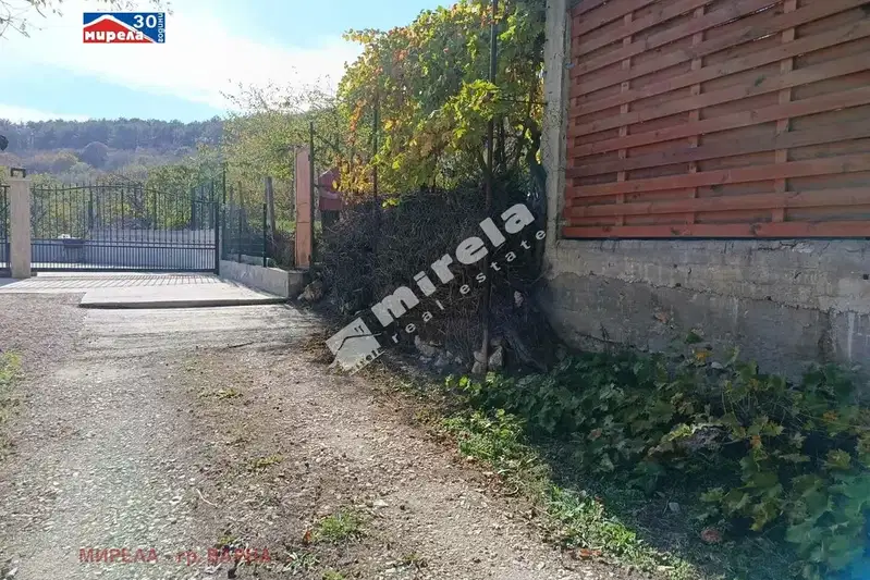 Парцел във Варна, Галата