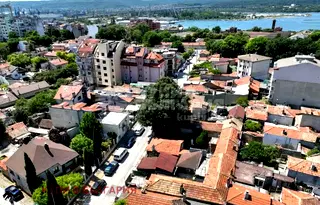 Парцел във Варна, Христо Ботев