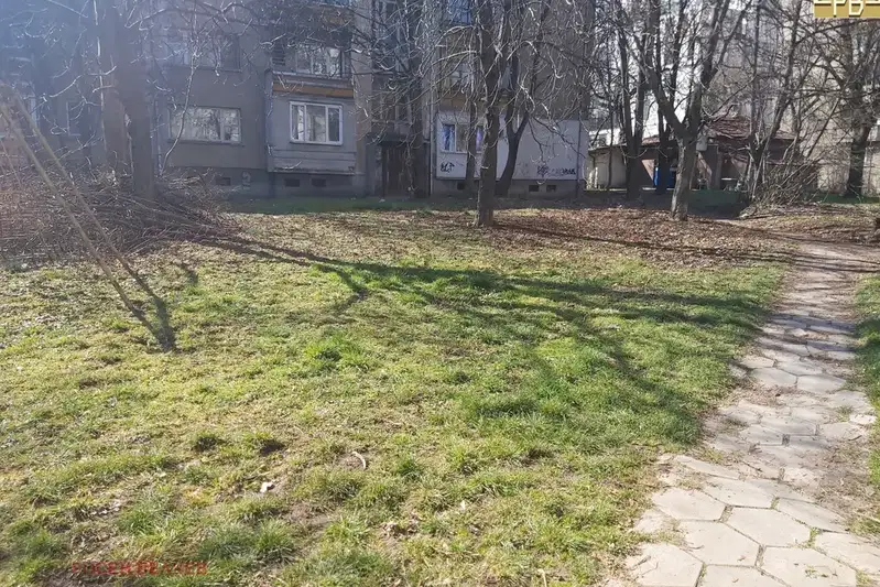 Plot in Sofiya, Iztok