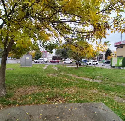 Photo 4 — Plot in Pernik, Iztok