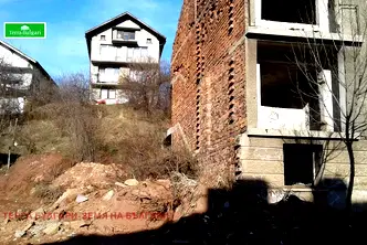Парцел в Перник, Каменина