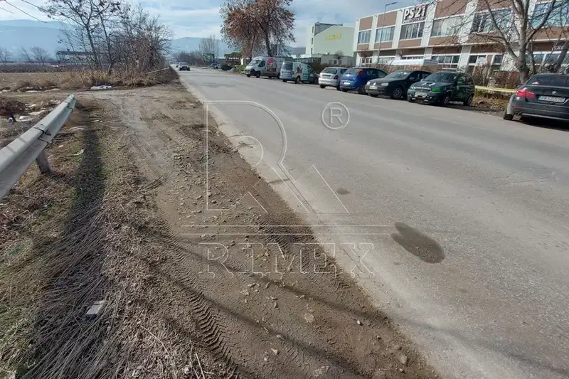 Plot in Plovdiv, Komatevsko Shose