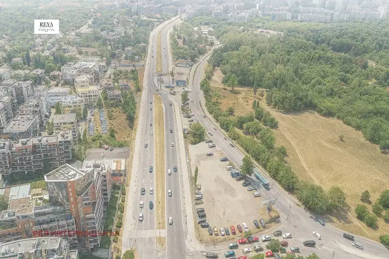 Парцел в София, Кръстова вада