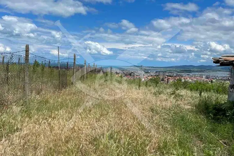 Парцел в Бургас, м-ст Върли Бряг