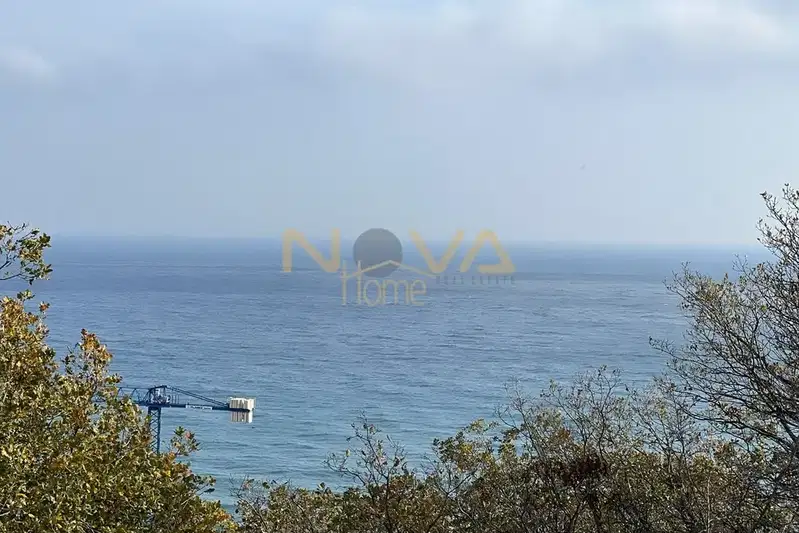 Парцел във Варна, м-т Ален мак