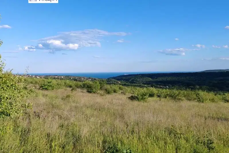 Парцел във Варна, м-т Боровец - юг
