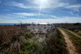 Парцел във Варна, м-т Боровец - юг