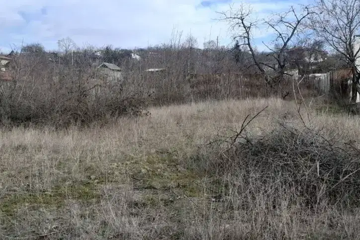 Парцел във Варна, м-т Боровец - юг
