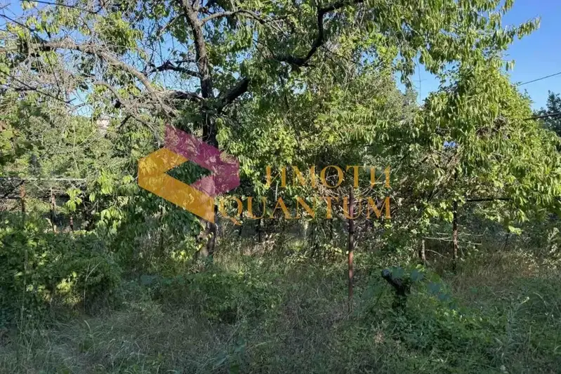 Парцел във Варна, м-т Боровец - юг