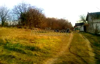 Парцел във Варна, м-т Боровец - юг