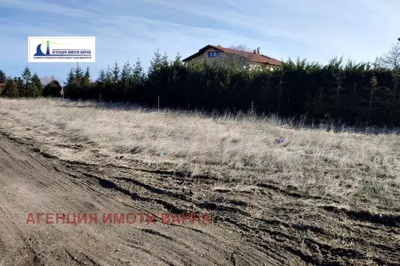 Парцел във Варна, м-т Добрева чешма
