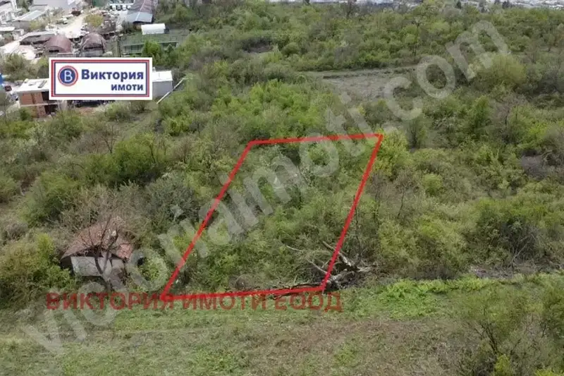 Парцел във Велико Търново, м-т Козлуджа
