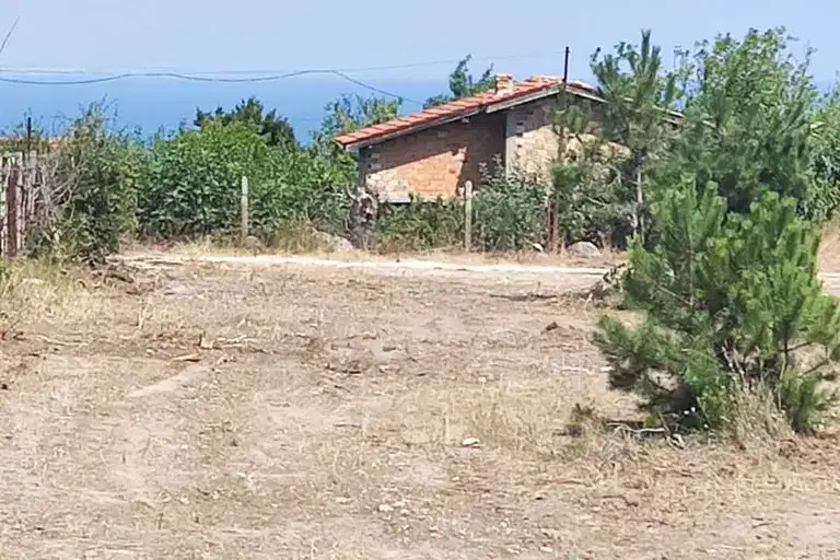 Парцел във Варна, м-т Манастирски рид