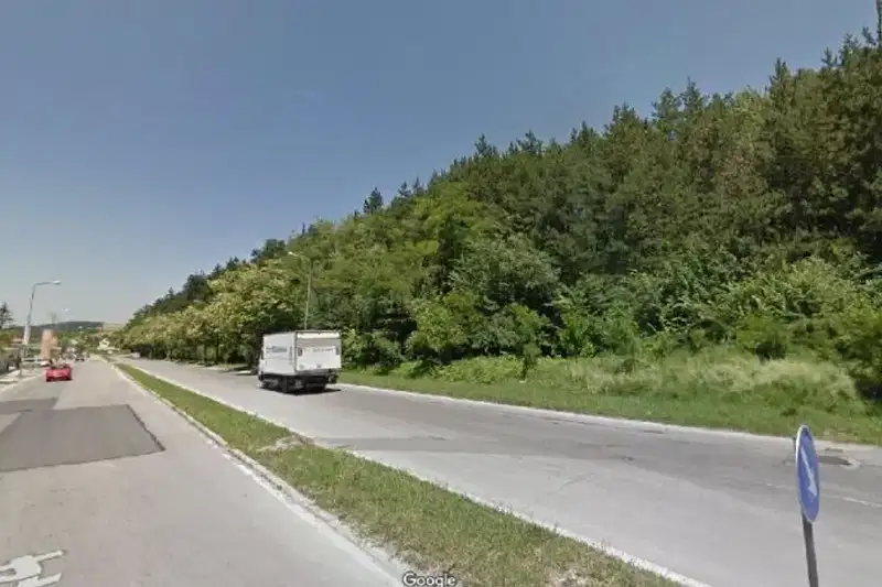 Парцел в Габрово, Младост
