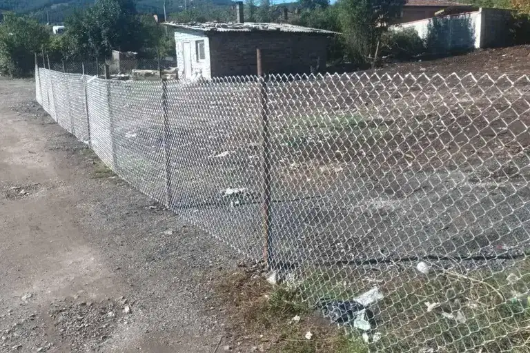 Plot in Pernik, Mogiliche