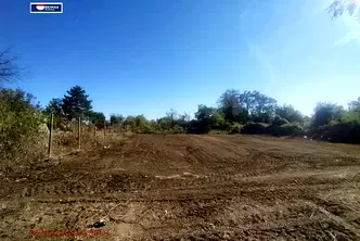 Парцел в Раз, Промишлена зона - Изток