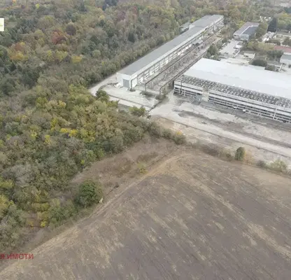 Photo 4 — Plot in Varna, Промишлена зона Тополи
