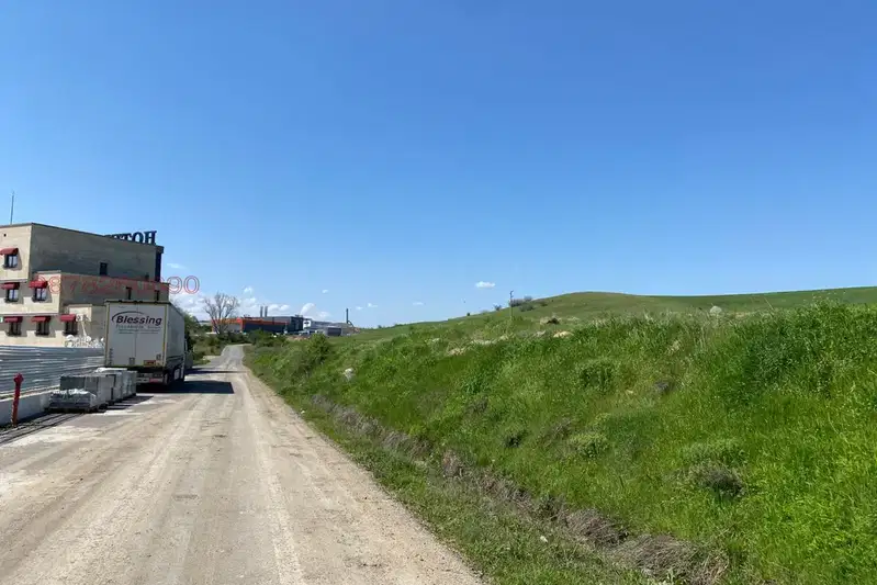 Plot in Kyrdjali, Promishlena Zona - Yug
