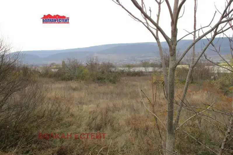 Plot in Veliko Tyrnovo, Promishlena Zona - Zapad