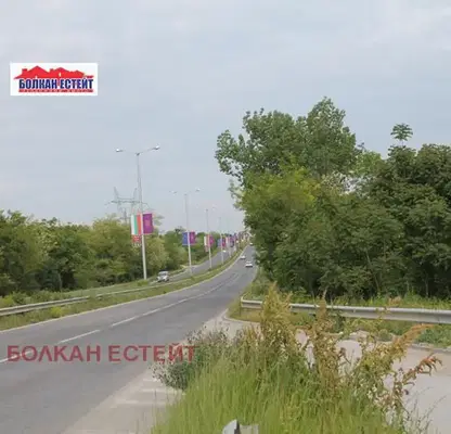 Снимка 2 — Парцел във Велико Търново, Промишлена зона - Запад