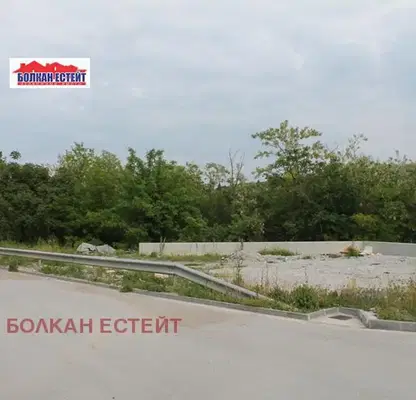 Снимка 4 — Парцел във Велико Търново, Промишлена зона - Запад