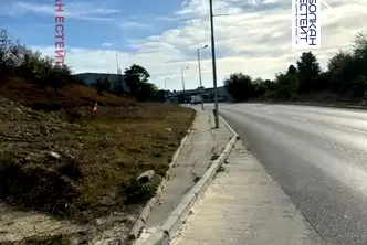 Парцел във Велико Търново, Промишлена зона - Запад