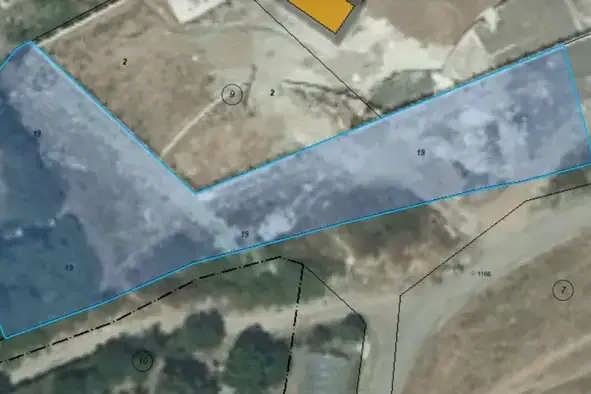 Plot in Kyrdjali, Rezbarci