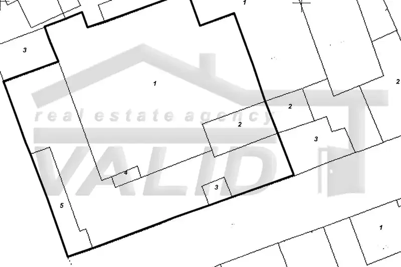 Plot in Ruse, Rodina 1