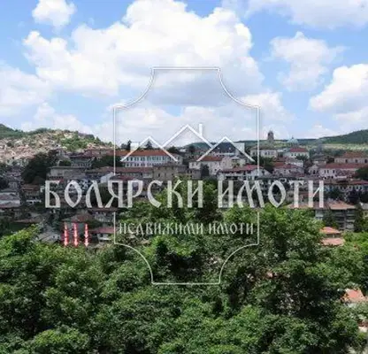 Снимка 2 — Парцел във Велико Търново, Стара част
