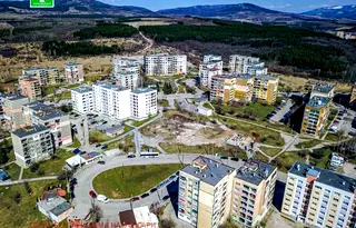 Парцел в Перник, Тева