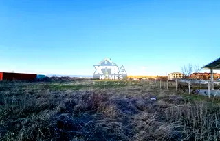 Парцел в София, Враждебна