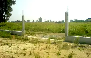 Парцел в София, Враждебна