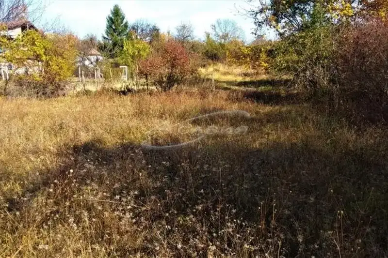 Plot in Lovech, Sinan Tepe