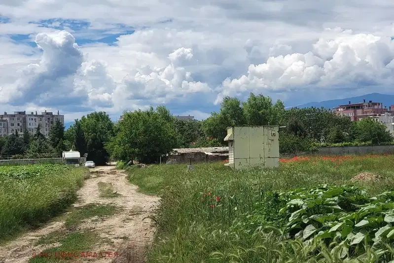 Парцел в Пазарджик, Запад