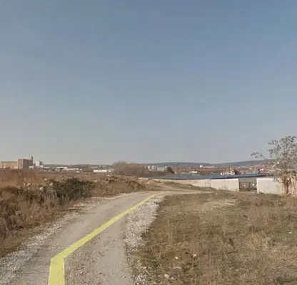 Снимка 2 — Парцел във Варна, Западна промишлена зона