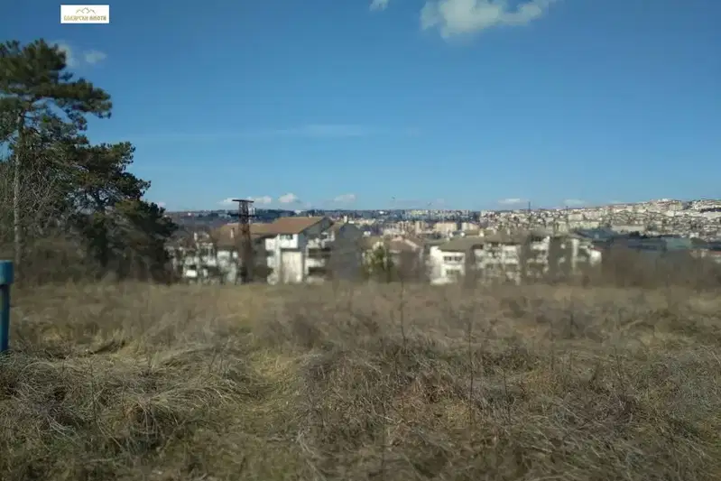 Парцел във Велико Търново, Зона Б