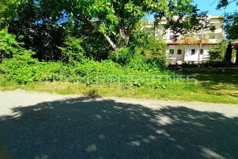 Парцел в Бургас, Малко Търново